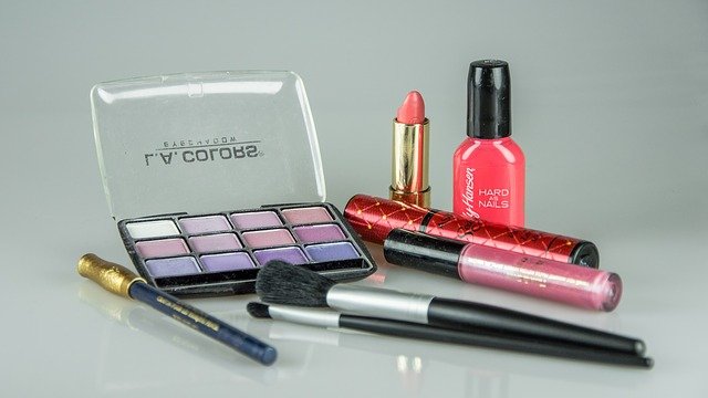 make-up a líčidla